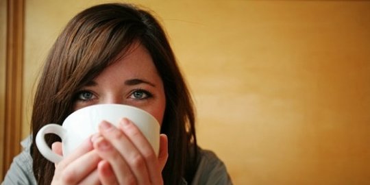 Sedang menstruasi? Sebaiknya kurangi kebiasaan minum kopi