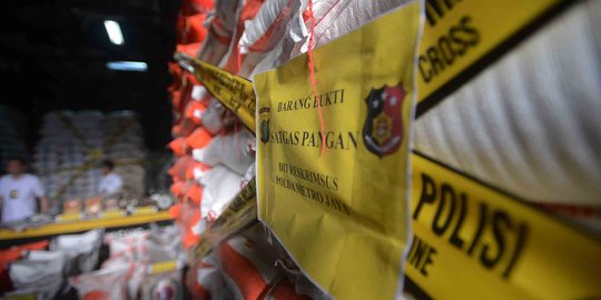 20 Ton gula rafinasi illegal diamankan di Cilacap