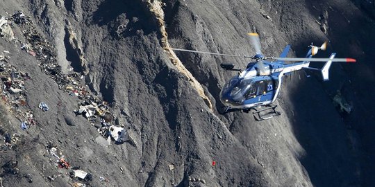 Dua helikopter militer tabrakan di Prancis, lima orang tewas