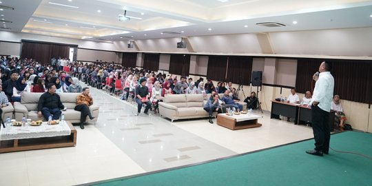 TB Hasanuddin imbau mahasiswa mampu ciptakan lapangan pekerjaan