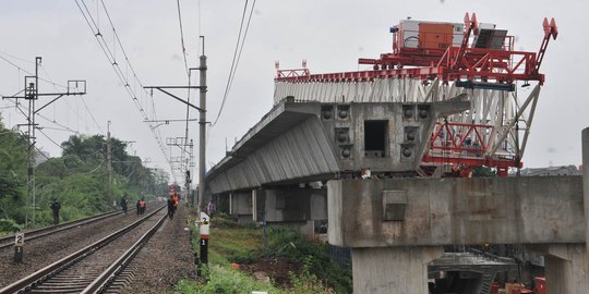 Kemnaker duga ada SOP yang dilanggar saat pemasangan bantalan crane di Jatinegara