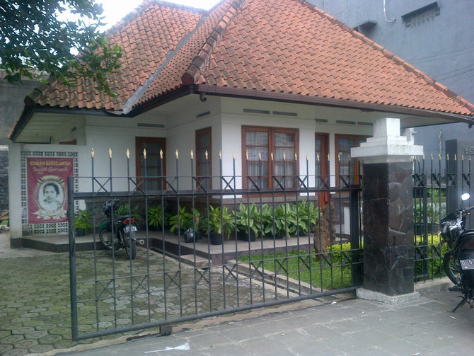 rumah inggit garnasih
