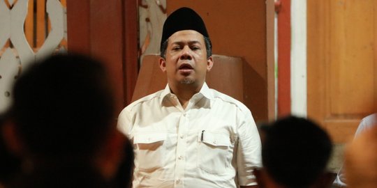 Keuntungan bisa membajak Fahri Hamzah