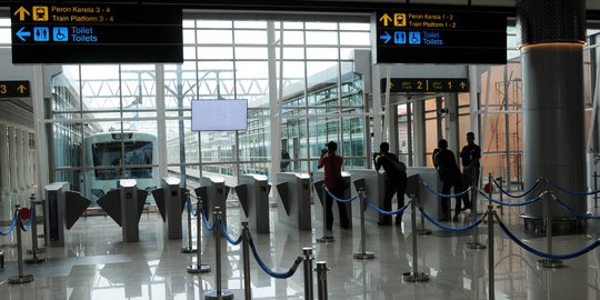 Akibat longsor underpass, stasiun kereta bandara ditutup sementara