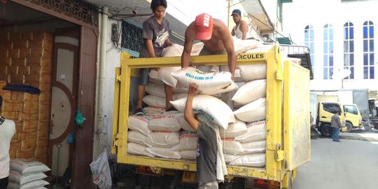 Sudah masuk panen raya, harga beras masih bertahan tinggi