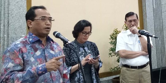 Menhub minta perbaikan area longsor di bandara harus cermat dan segera