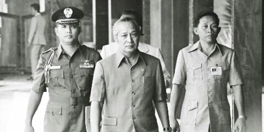Bayar zakat ke rekening pribadi Presiden Soeharto