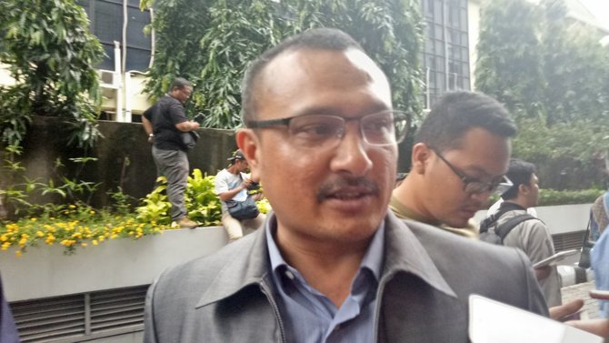 pengacara sby ferdinan hutahaen