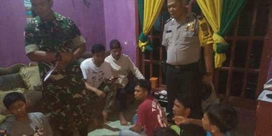 Belasan remaja yang diduga pengikut aliran sesat di Depok dipulangkan