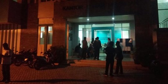 Kantor Kelurahan Pisangan Ciputat buka posko korban bus kecelakaan di tanjakan Emen