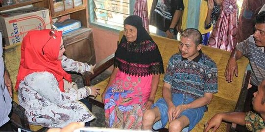 Dipasung selama 10 tahun, penderita gangguan jiwa di Pesisir Selatan lumpuh