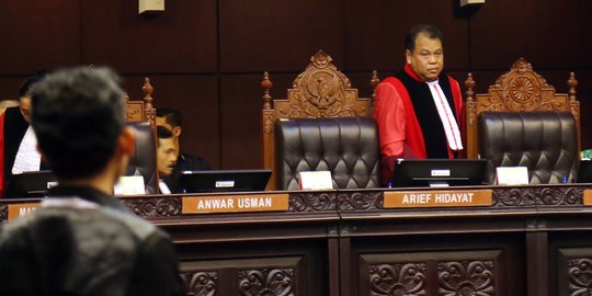 Desmond: Arief bilang kalau tak dipilih lagi, MK dipimpin Saldi Isra yang pro KPK