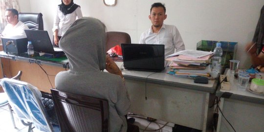 Iming-iming duit Rp 30 ribu buat beli sabu, waria di Palembang sodomi siswa SMP