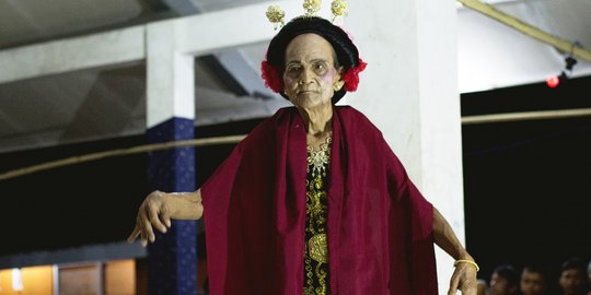 Dariah, maestro lengger lanang meninggal dunia