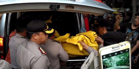 Suami korban pembunuhan keluarga di Tangerang belum bisa diminta keterangan
