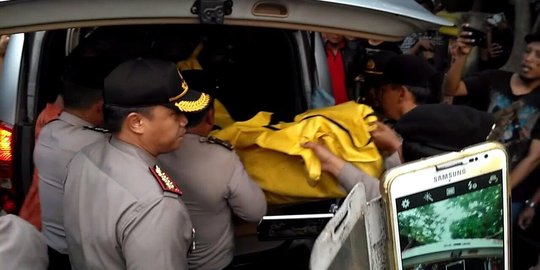 Usut pembunuhan ibu & dua anak di Tangerang, polisi sita CCTV komplek