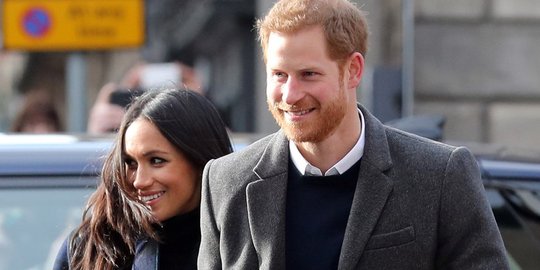 Gaya kemesraan Pangeran Harry dan tunangannya Meghan Markle