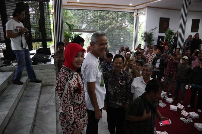 ganjar tinggalkan rumah dinas