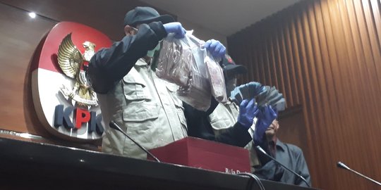Bupati Subang diduga terima suap dari dua perusahaan sebesar Rp 1,4 miliar