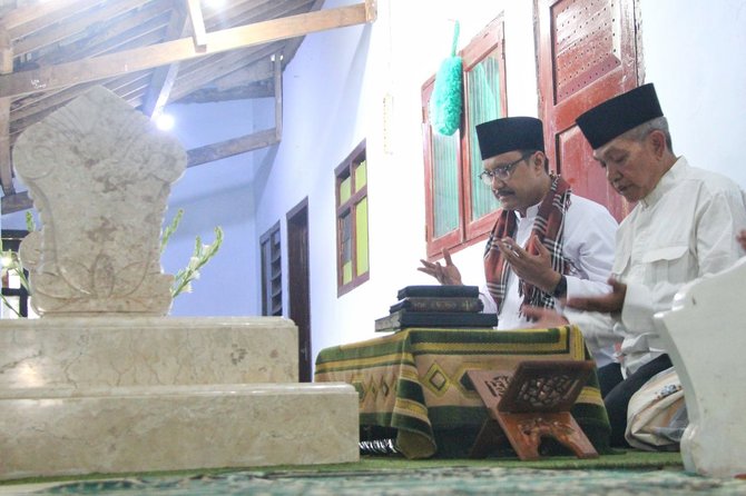 gus ipul sowan ke pondok pesantren miftahul huda di mojosari