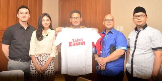 Sandiaga Uno ajak pasukan kuning nonton film Takut Kawin