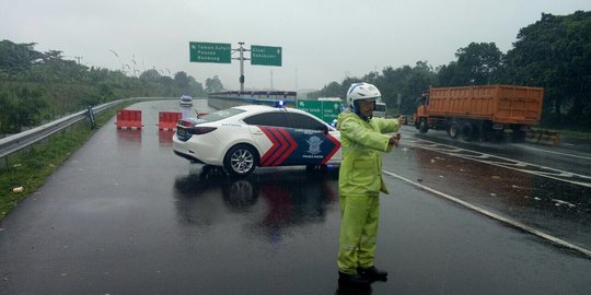 Jelang libur panjang, jalur Puncak masih ditutup