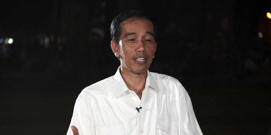 Presiden Jokowi sindir kinerja BUMN tinggi saat ada kompetitor