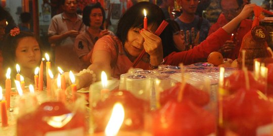 Hari Raya Imlek, umat Tionghoa harap rezeki berlimpah di Tahun Anjing Tanah