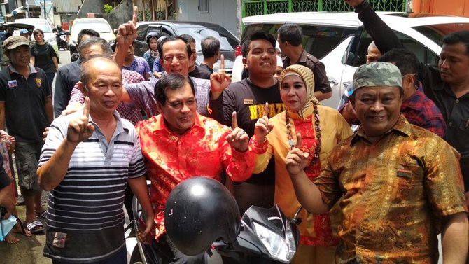 nurdin halid berkunjung ke warga tionghoa makassar