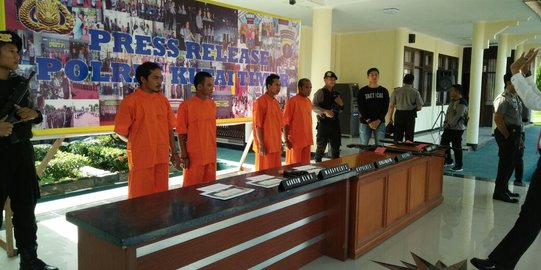 Cerita kekejaman sekeluarga tembaki orangutan dengan 130 peluru