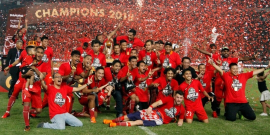 Teco persembahkan gelar Piala Presiden untuk Jakmania