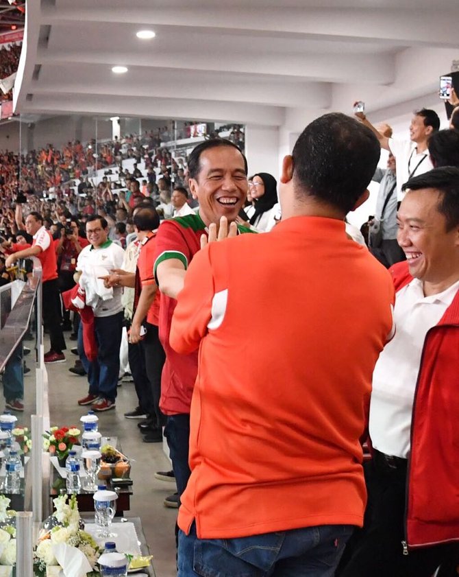 jokowi dan anies baswedan di gbk