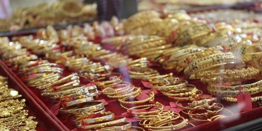 Awal pekan, harga emas stagnan di Rp 643.000 per gram