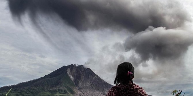 Gunung Sinabung Erupsi Garuda Indonesia Pastikan