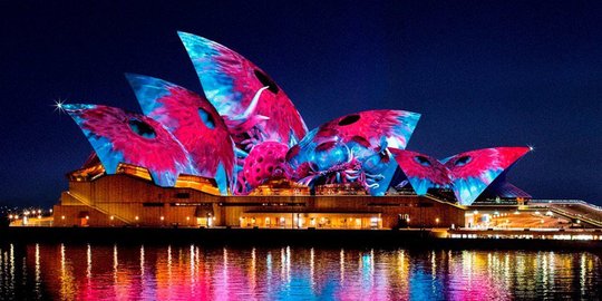 Sejarah Sydney Opera House hingga tampil cantik di Vivid Sydney