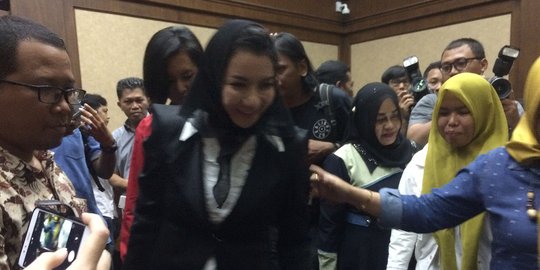 Jalani sidang dakwaan, Rita mengaku siap