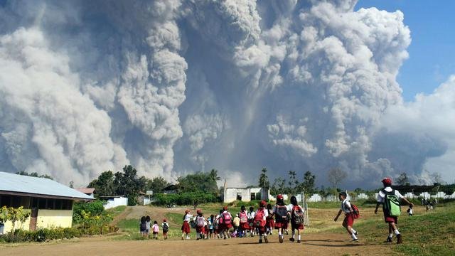 letusan gunung sinabung