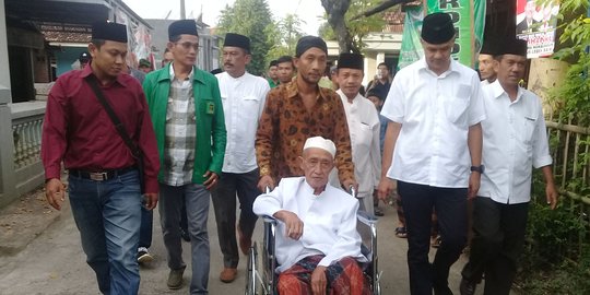 Kunjungi pondok pesantren, Ganjar dicurhati bantuan untuk guru