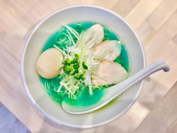 ramen biru kedai kipposhi