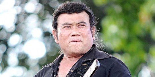 Manggung di nikahan pengusaha Binuang, Rhoma Irama disawer Harley Davidson