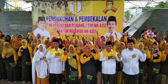 Nurdin Halid ingin birokrat jadi pelayan masyarakat