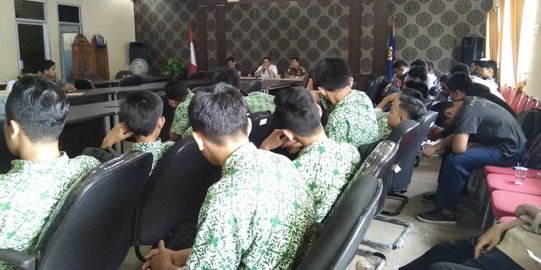 Bolos sekolah main di warnet, puluhan pelajar SD sampai SMA di Palembang