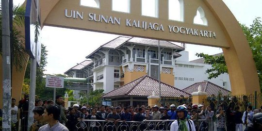 UIN Yogyakarta akan mendata dan membina mahasiswi bercadar
