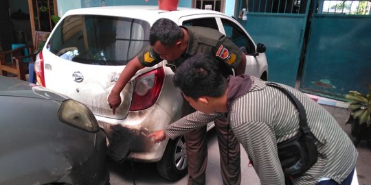 Rumah milik perangkat desa di Sleman dilempar molotov, mobil terbakar