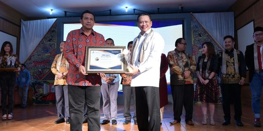 Dinilai berprestasi, Bamsoet raih Anugerah Pers Jawa Tengah 2018