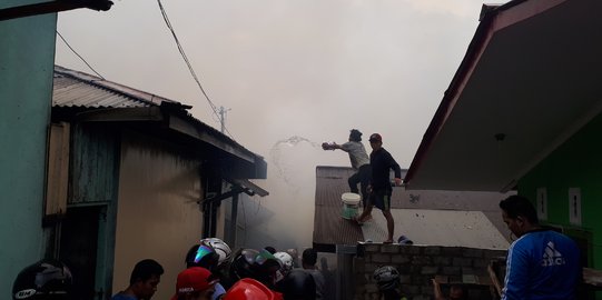 Diduga korsleting, 23 rumah di Samarinda hangus terbakar