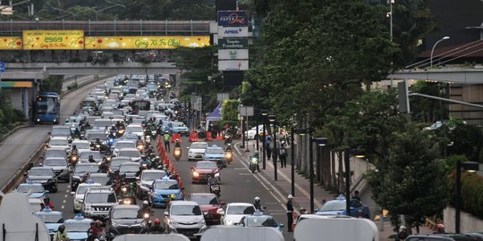 Ganjil genap di Tol Cikampek, macet parah diprediksi terjadi di Bekasi