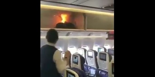 [Video] Power bank meledak dan terbakar dalam kabin, penumpang maskapai China panik