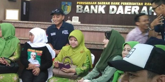 Diduga rapat di Kantor Bank, Bawaslu setengah hati semprit 