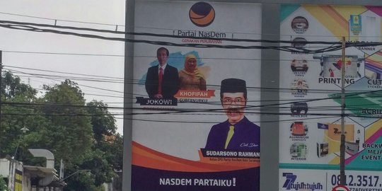 Baliho gambar Jokowi dan Khofifah di Surabaya, ini penjelasan NasDem Jatim